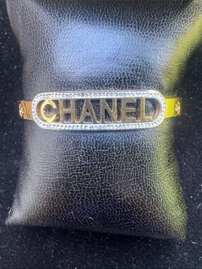 Bangle bracelet  Gold tone and Clear Crystal  Bracelet